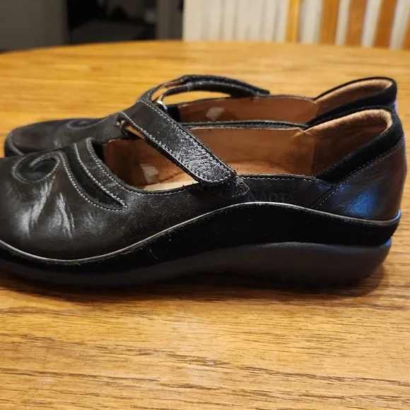 Naot Matai Mary Jane Leather Black Swirl Shoes Size 37 - Picture 3 of 11